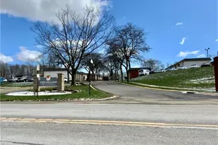701 College Park Dr, Moon/Crescent Twp, PA 15108 - Photo 2