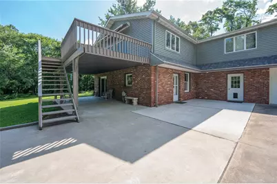 226 Antique Ln, Unity Township, PA 15650 - Photo 4