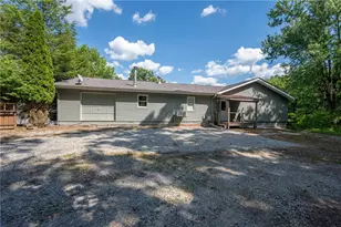 226 Antique Ln, Unity Township, PA 15650 - Photo 1