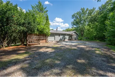 226 Antique Ln, Unity Township, PA 15650 - Photo 2