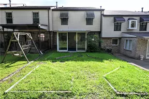 105 Williamsburg Dr, Elizabeth Twp/Boro, PA 15037 - Photo 6