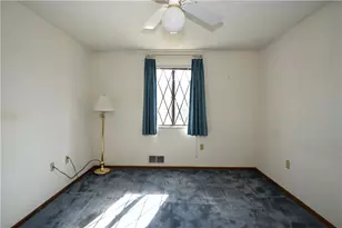 105 Williamsburg Dr, Elizabeth Twp/Boro, PA 15037 - Photo 24