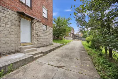 2960 Churchview Ave, Pittsburgh, PA 15227 - Photo 4