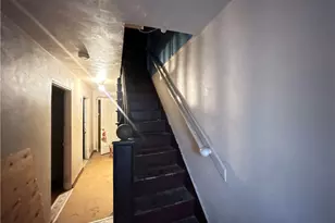 325 44th St, Pittsburgh, PA 15201 - Photo 26