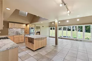 209 Pleasant View Ct, Jefferson Hills, PA 15025 - Photo 10