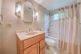 110 York Dr, Ross Twp, PA 15214 - Photo 12