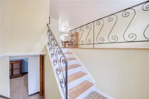 110 York Dr, Ross Twp, PA 15214 - Photo 2