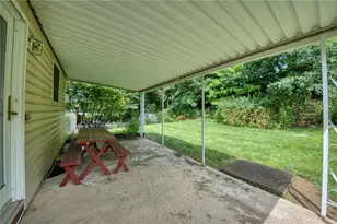 110 York Dr, Ross Twp, PA 15214 - Photo 6