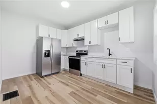 220 E 15th St, Homestead, PA 15120 - Photo 8