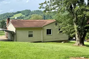 120 3rd St, Rogersville, PA 15349 - Photo 2