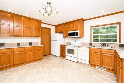 1301 Shenango Rd, Big Beaver, PA 16115 - Photo 10