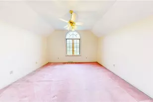 240 William Dr, North Strabane, PA 15317 - Photo 32