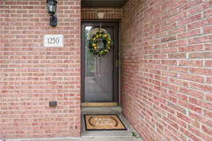 1250 Murry Chase Ln, Murrysville, PA 15668 - Photo 4