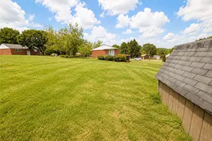 124 Tanglewood Dr, Middlesex Township, PA 16059 - Photo 6