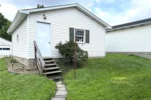 2207 Delaware Ave, New Castle, PA 16105 - Photo 28