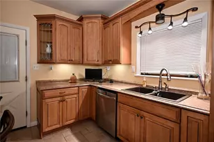 704 Lincoln St, Monongahela, PA 15063 - Photo 12