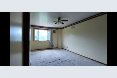 4674 Wilburke Ave, Pittsburgh, PA 15236 - Photo 10