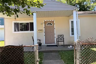 216 Halcomb Ave, Clairton, PA 15025 - Photo 2
