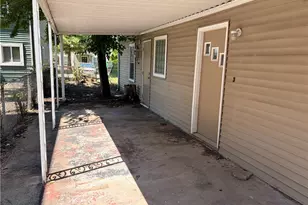 216 Halcomb Ave, Clairton, PA 15025 - Photo 12