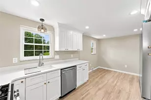 779 Darlington St, Collier Township, PA 15106 - Photo 14