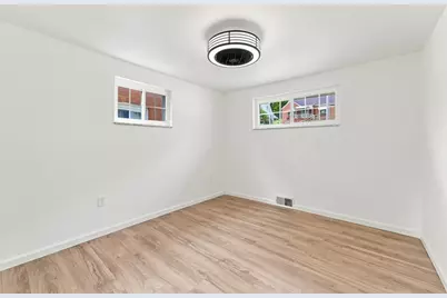 779 Darlington St, Collier Township, PA 15106 - Photo 18