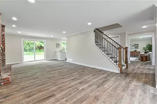 10022 Oakridge Dr, Pittsburgh, PA 15090 - Photo 20