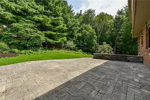 10022 Oakridge Dr, Pittsburgh, PA 15090 - Photo 34