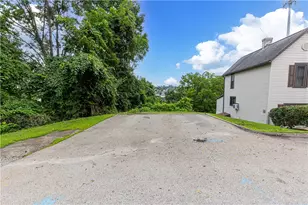 698 Grove Ave, Canton Township, PA 15301 - Photo 4