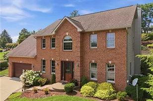 721 Stonebridge Dr, North Huntingdon, PA 15642 - Photo 2