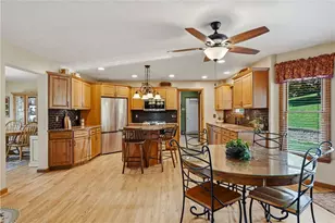 721 Stonebridge Dr, North Huntingdon, PA 15642 - Photo 16