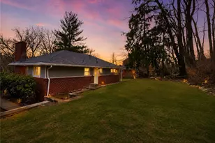 1460 Mohican Dr, Pittsburgh, PA 15228 - Photo 24