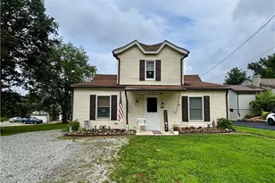 354 First St, North Huntingdon, PA 15642 - Photo 1