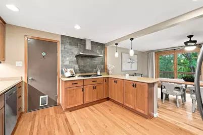 1557 Kuhlview Drive, Pittsburgh, PA 15237 - Photo 8
