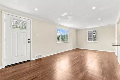 13 Cypress Dr, Carnegie, PA 15106 - Photo 8