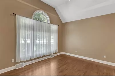 9731 Harmony Dr, Pittsburgh, PA 15237 - Photo 8