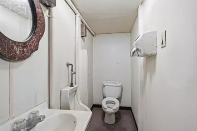 340 E 8th Ave, Homestead, PA 15120 - Photo 18