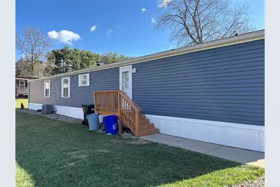 146 Cardinal Dr, Hempfield Township, PA 15644 - Photo 2
