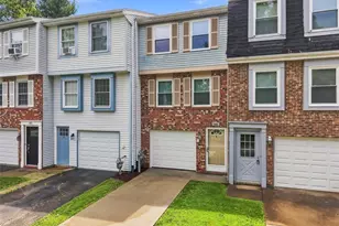 902 Lynwood, Cranberry Township, PA 16066 - Photo 2