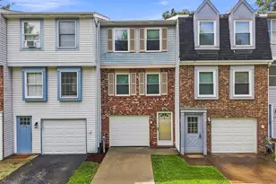 902 Lynwood, Cranberry Township, PA 16066 - Photo 1