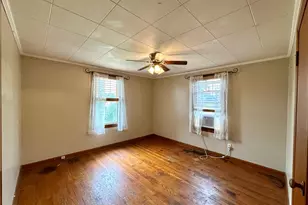 509 Deemer Ave, Ellport, PA 16117 - Photo 14