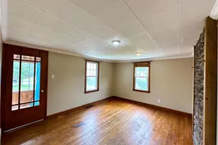 509 Deemer Ave, Ellport, PA 16117 - Photo 18