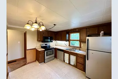 509 Deemer Ave, Ellport, PA 16117 - Photo 10