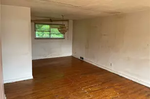 543 Lucia Dr, Wilkins Township, PA 15221 - Photo 4
