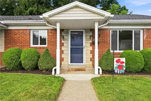 1502 Linnie Lou Dr, Pittsburgh, PA 15234 - Photo 2