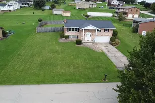302 Virginia Cir, South Union Township, PA 15401 - Photo 2