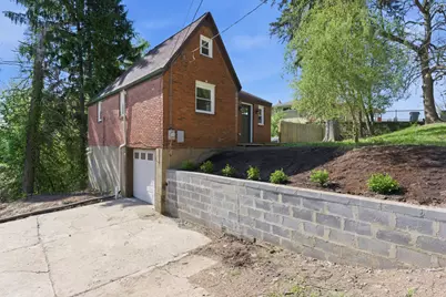 11 Lee Avenue, Pittsburgh, PA 15221 - Photo 2