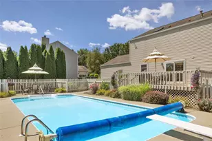 204 Trillium Dr, Cranberry Township, PA 16066 - Photo 14
