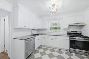 1417 Neshannock Blvd, New Castle, PA 16105 - Photo 10