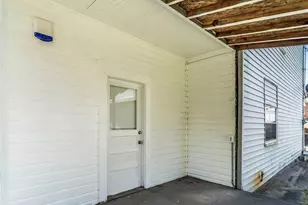615 Beltzhoover Ave, Pittsburgh, PA 15210 - Photo 12