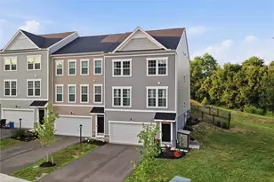 650 Olivia St, Collier Township, PA 15205 - Photo 2